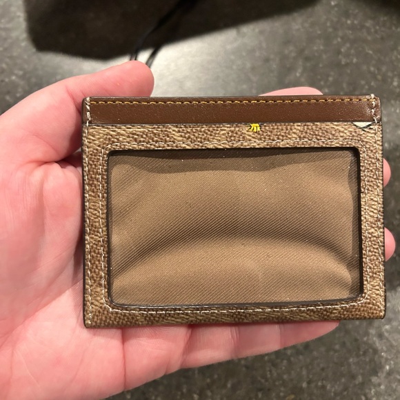 Coach Snoopy Peanuts Tan Multi Card Holder - Picture 4 of 5